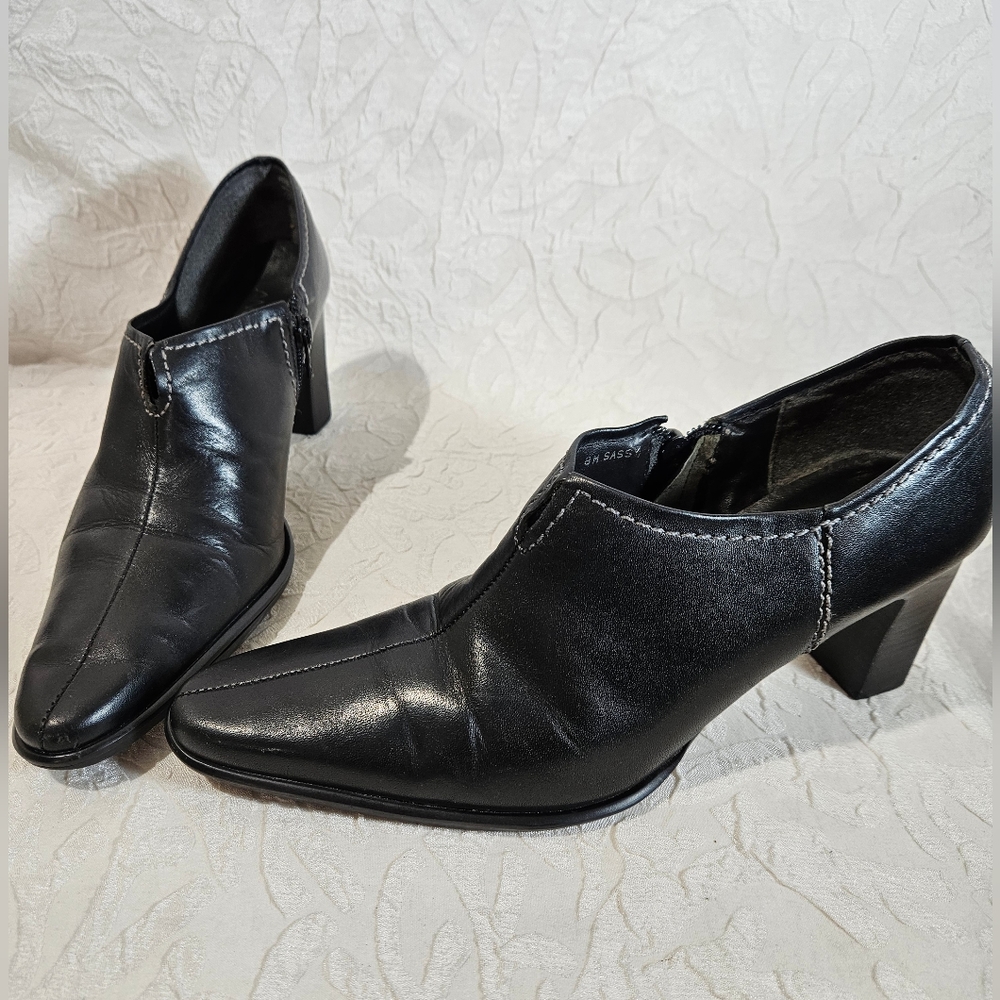 Andiamo Sassy Black Leather Booties - Picture 1 of 14